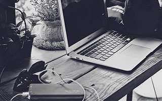 九游娱乐APP-【夜读】德塞利将伊布吹出了新高度！